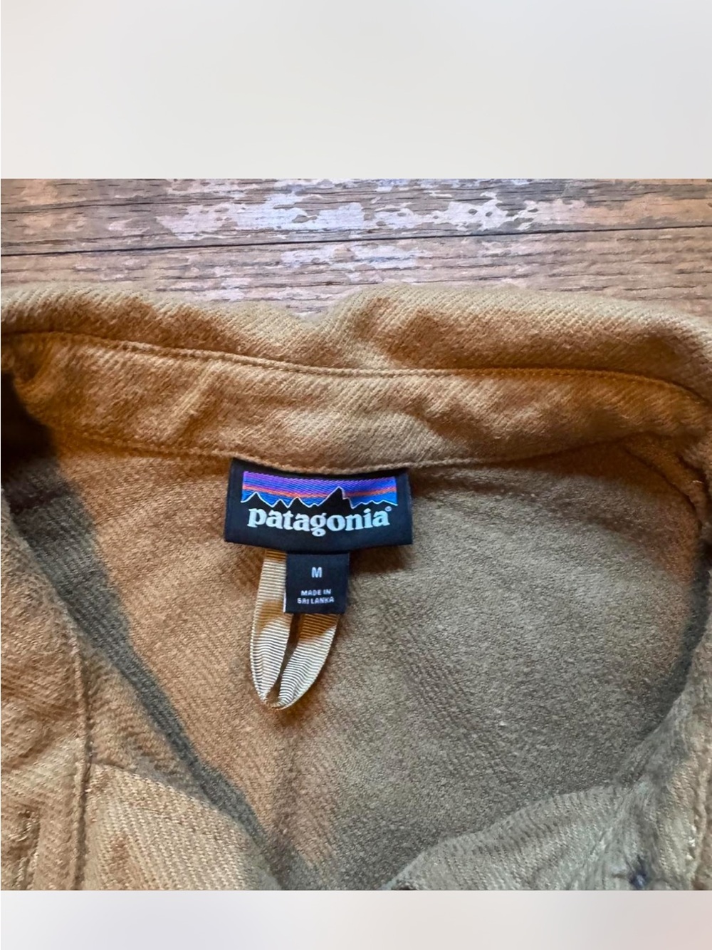 Patagonia Women's Heavyweight Fjord Flannel Overshirt Nest Brown M EUC - Picture 2 of 6